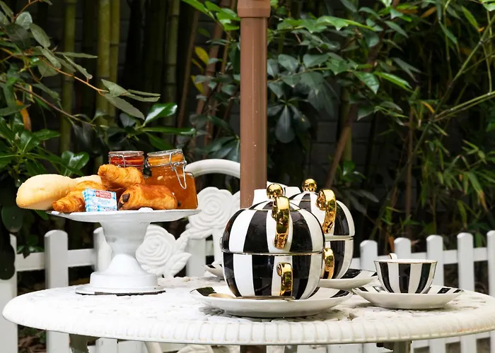 Aparthotel La Romana Luxe Et Serenite Au Coeur De Spacieuses Avec Jardin Enchanteur Saint-Tropez